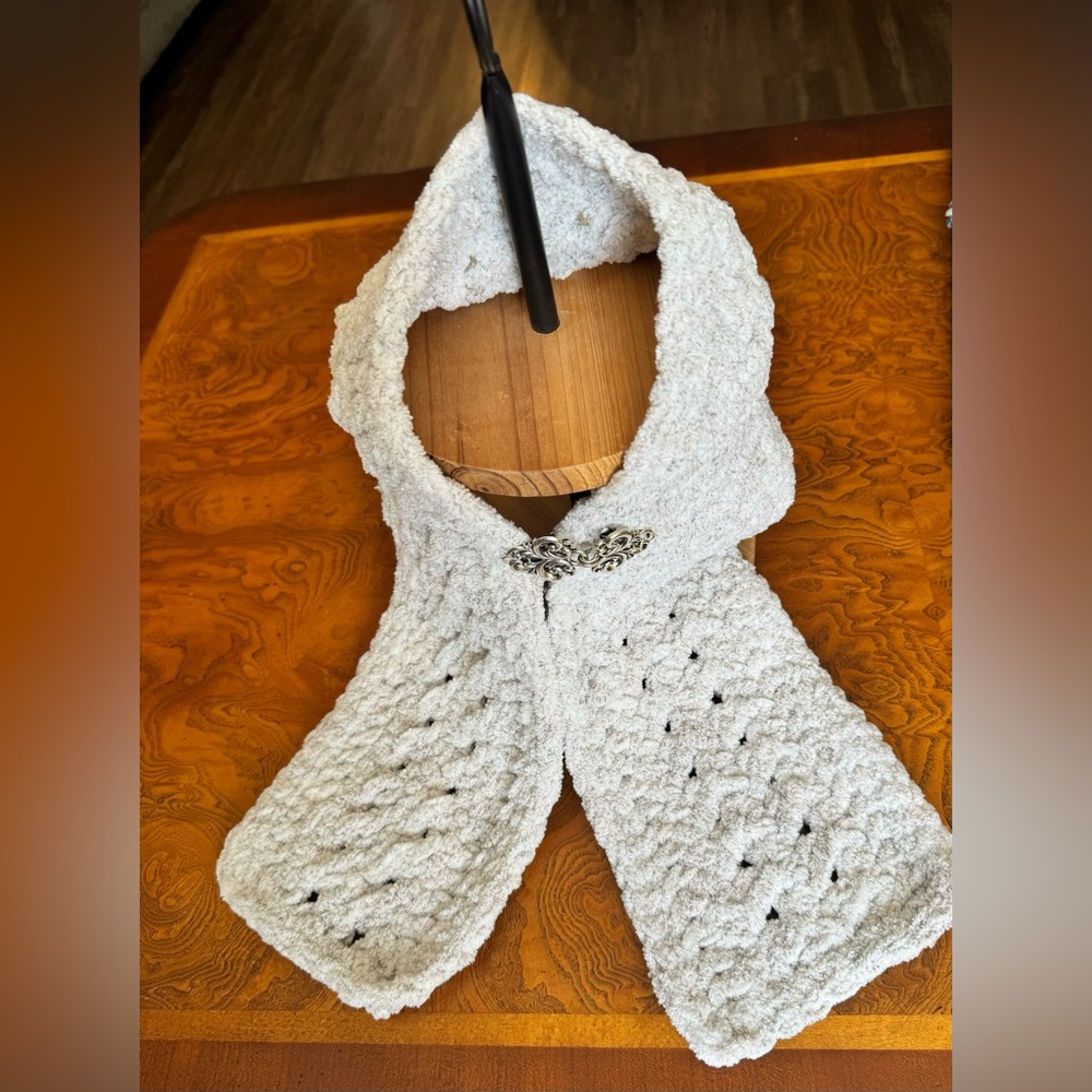 Handcrafted Hand Crocheted Scarflet (Short Scarf) with Cute Scarf Clip